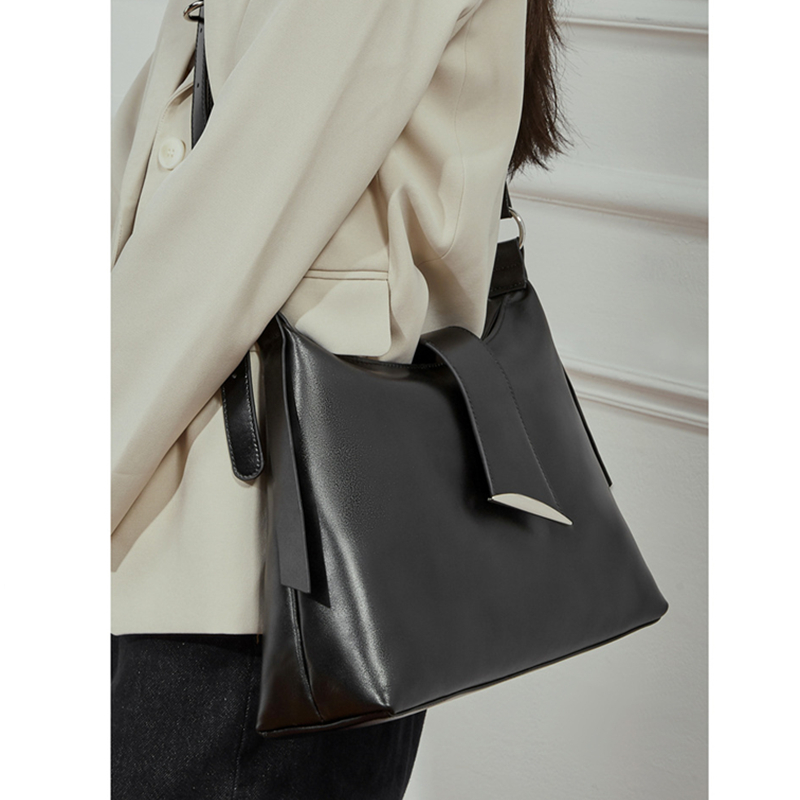 Borse a Spalla Grandi Hobo in  - Luxury Bags Of 2026 recensione e prezzo