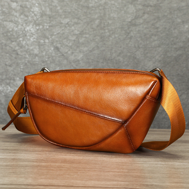 Borsa a tracolla da uomo in ve - Saddle Bag Distressed recensione e prezzo